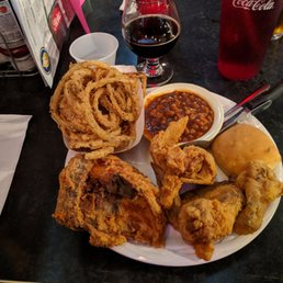 El Bait Shop signature dishes Bacon-Wrapped Tater Tots
Broasted Chicken
Fish Tacos